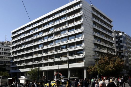 Μαστίγιο και καρότο για τα κέρδη των ομολόγων